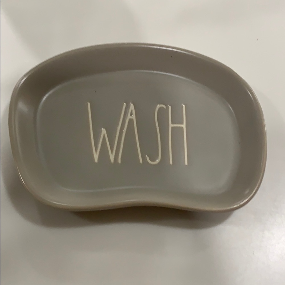 Rae Dunn soap dish